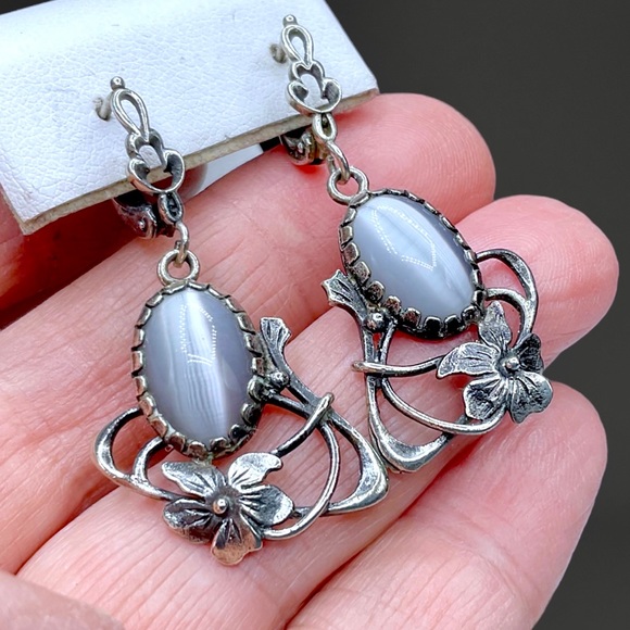 🌺Vintage Czech Sterling & Blue Glass Earrings - Picture 2 of 12